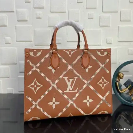 2201DJ0057 Bag LV 0606
